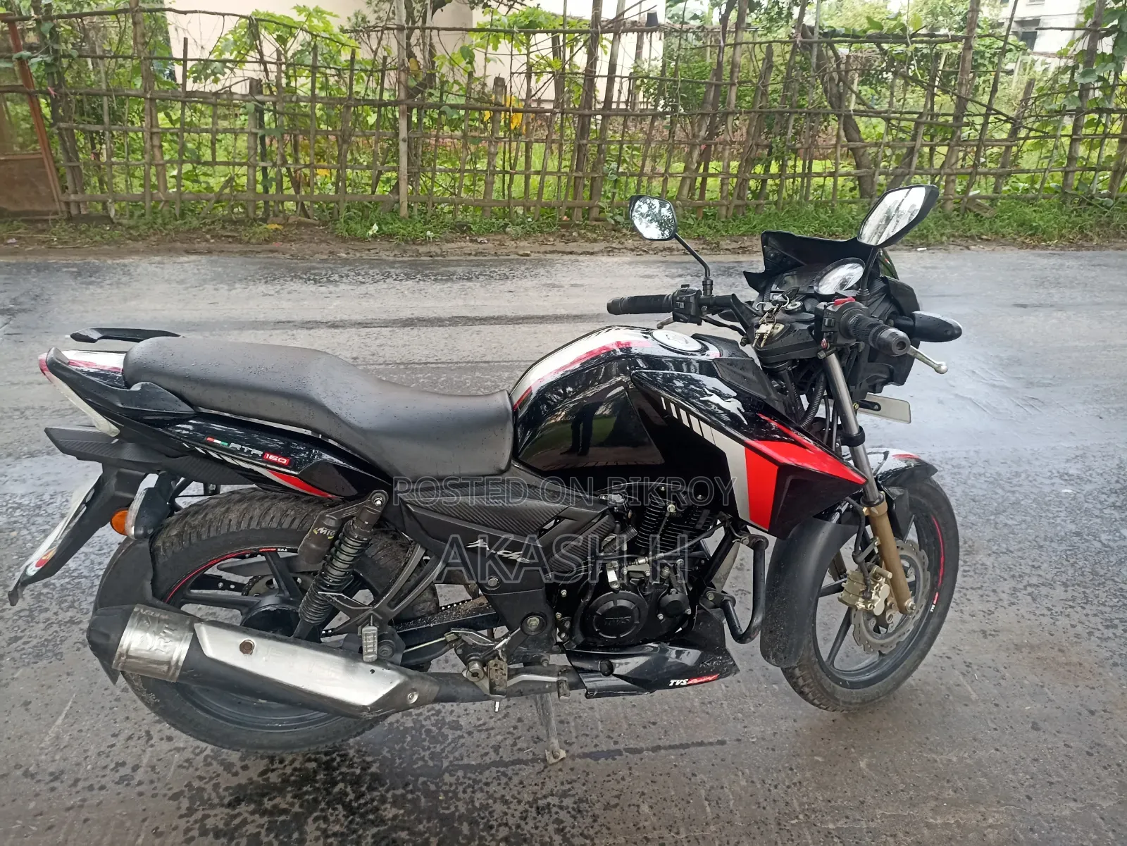 TVS Apache RTR 160 2V 2022 Black