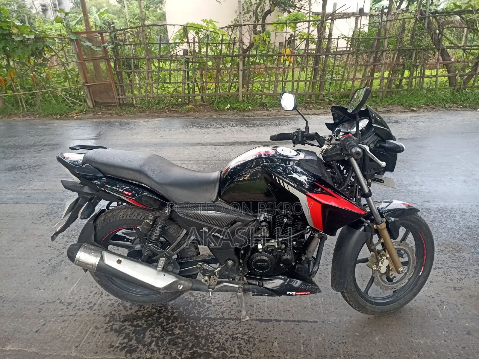 TVS Apache RTR 160 2V 2022 Black