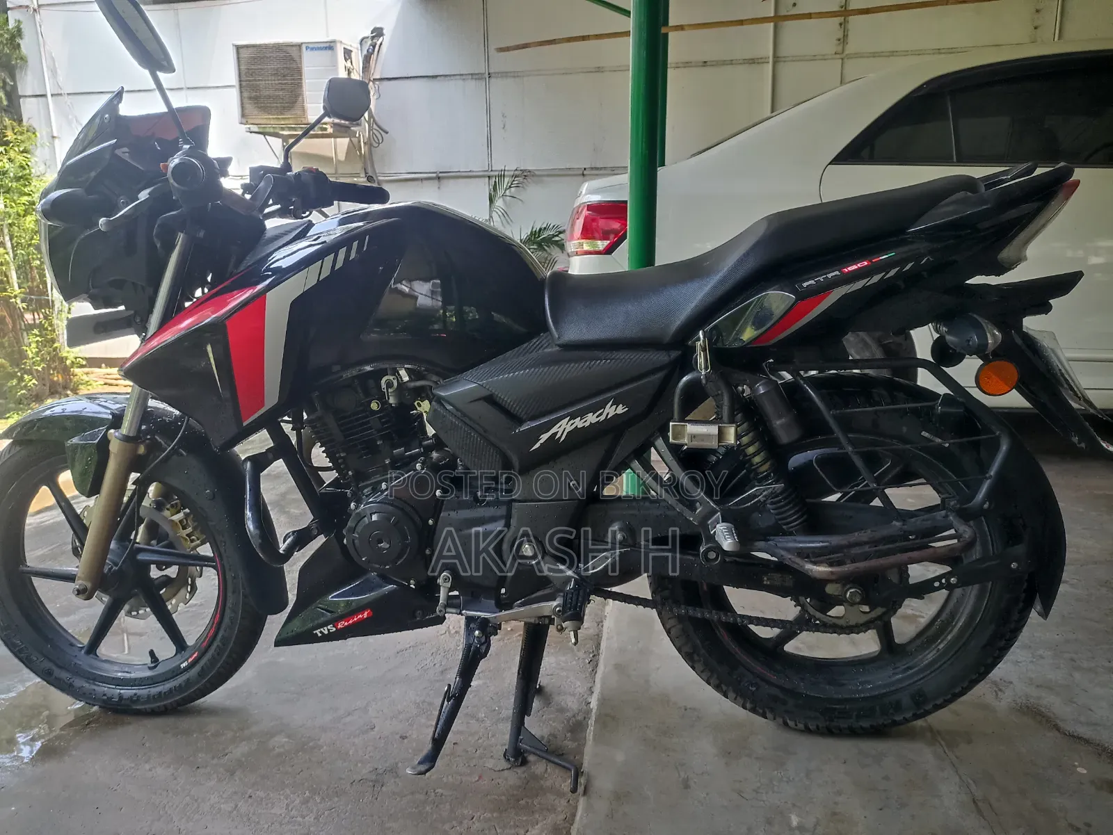 TVS Apache RTR 160 2V 2022 Black