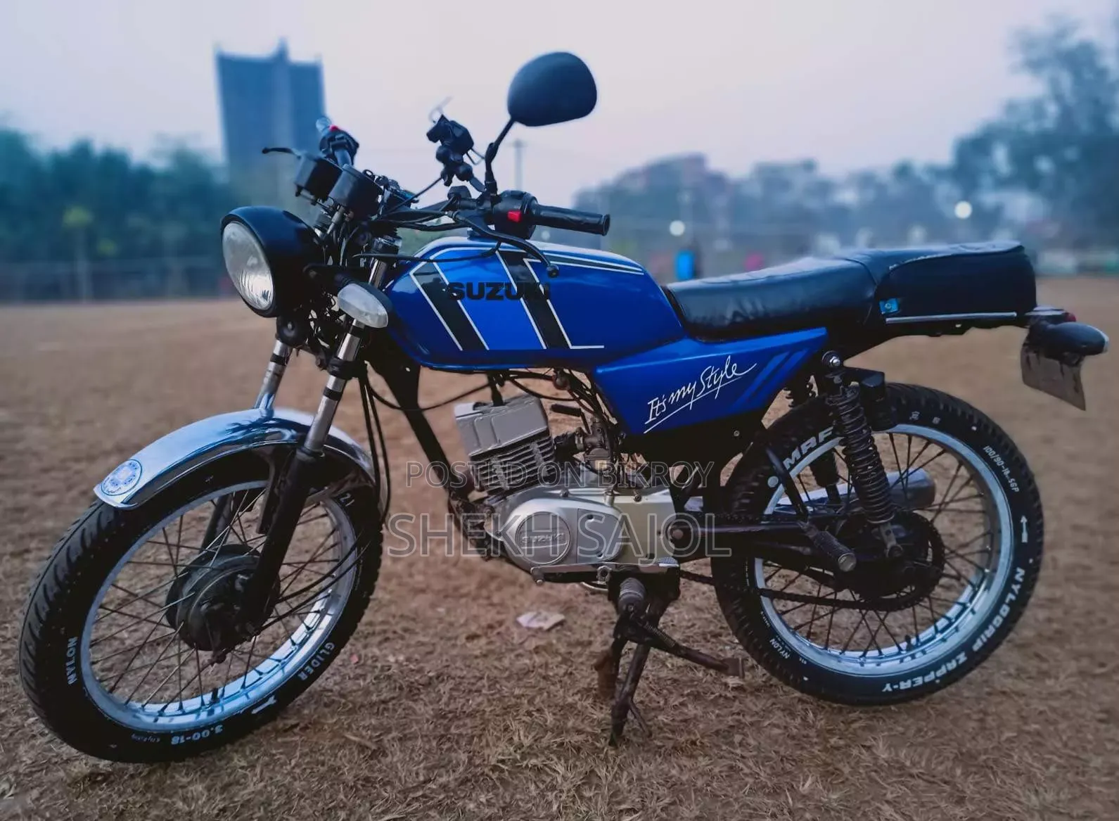 Suzuki 1996 Blue