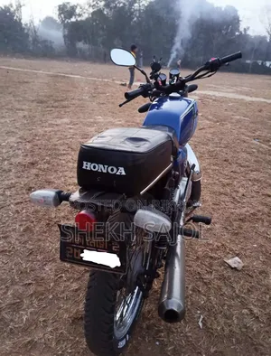 Suzuki 1996 Blue