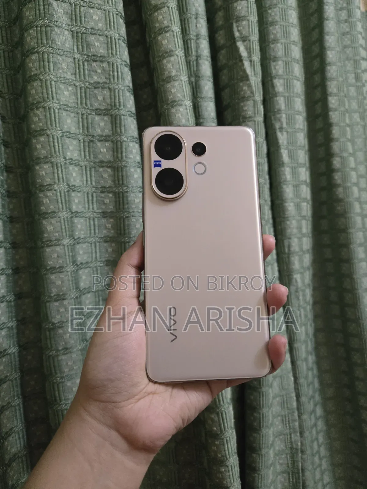 Vivo V60 256 GB Gold