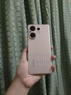 Vivo V60 256 GB Gold