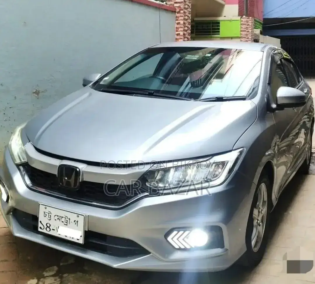 Honda Grace 1.5 Petrol AWD 2017 Silver