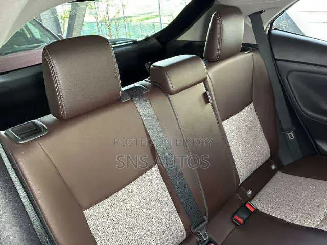 Toyota Yaris Cross 1.5 Hybrid FWD 2021 Pearl