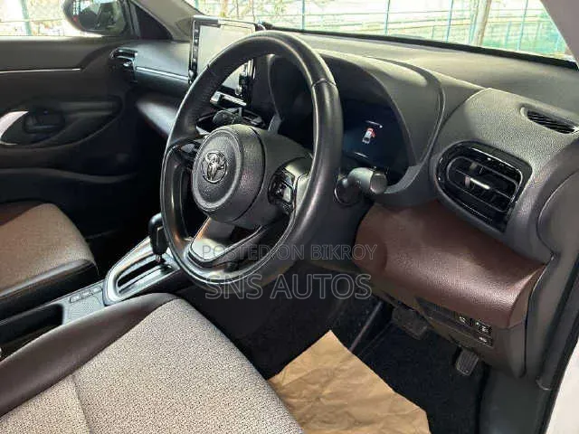 Toyota Yaris Cross 1.5 Hybrid FWD 2021 Pearl