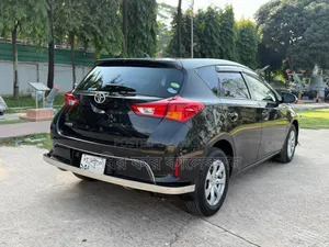 Toyota Auris 2013 Black