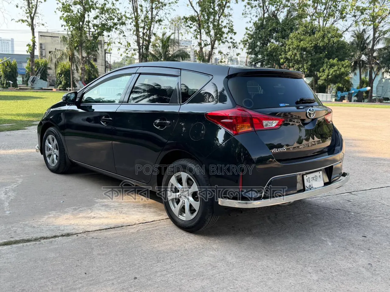 Toyota Auris 2013 Black