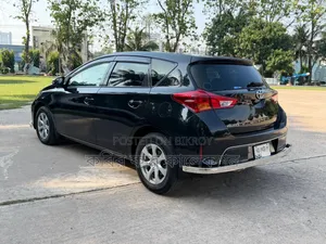 Toyota Auris 2013 Black