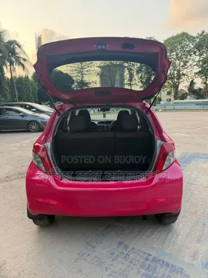 Toyota Vitz 2011 Pink