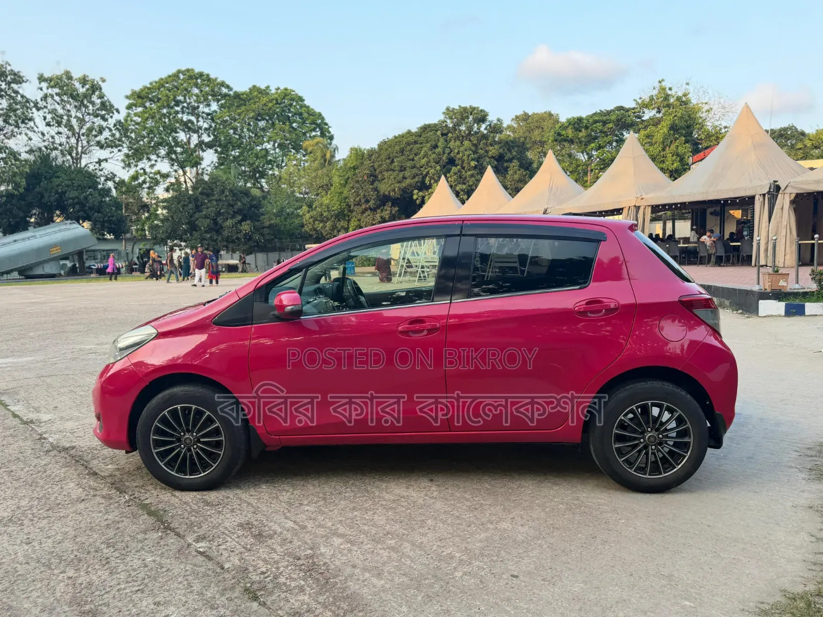 Toyota Vitz 2011 Pink