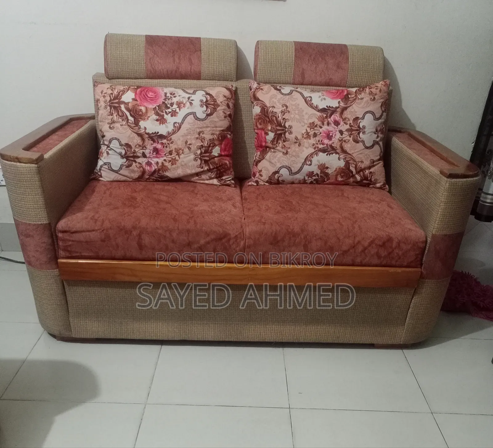 Sofa set for sale. 2-2-1