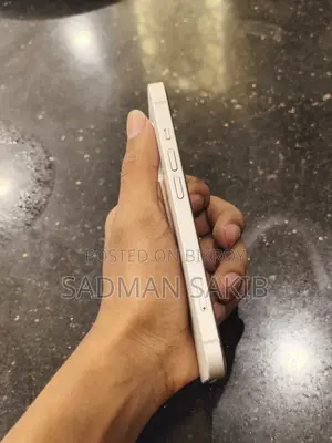 Apple iPhone 13 128 GB White
