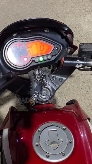 Bajaj Pulsar 150 2016 Red