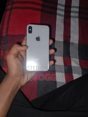 Apple iPhone X 64 GB White