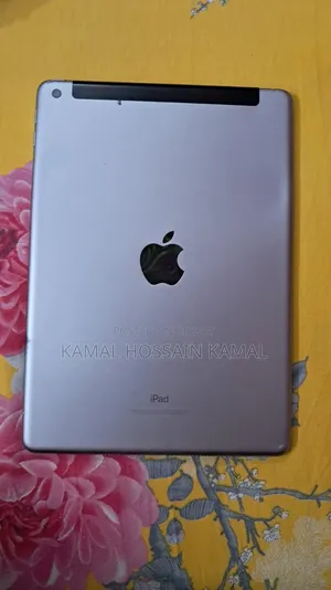 Apple iPad Wi-Fi +3G 16 GB Silver