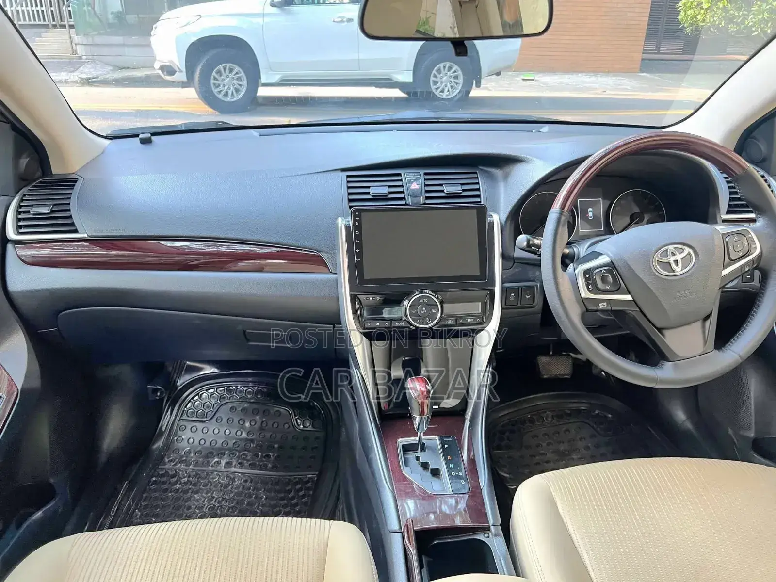 Toyota Premio 1.5 FWD 2020 Maroon