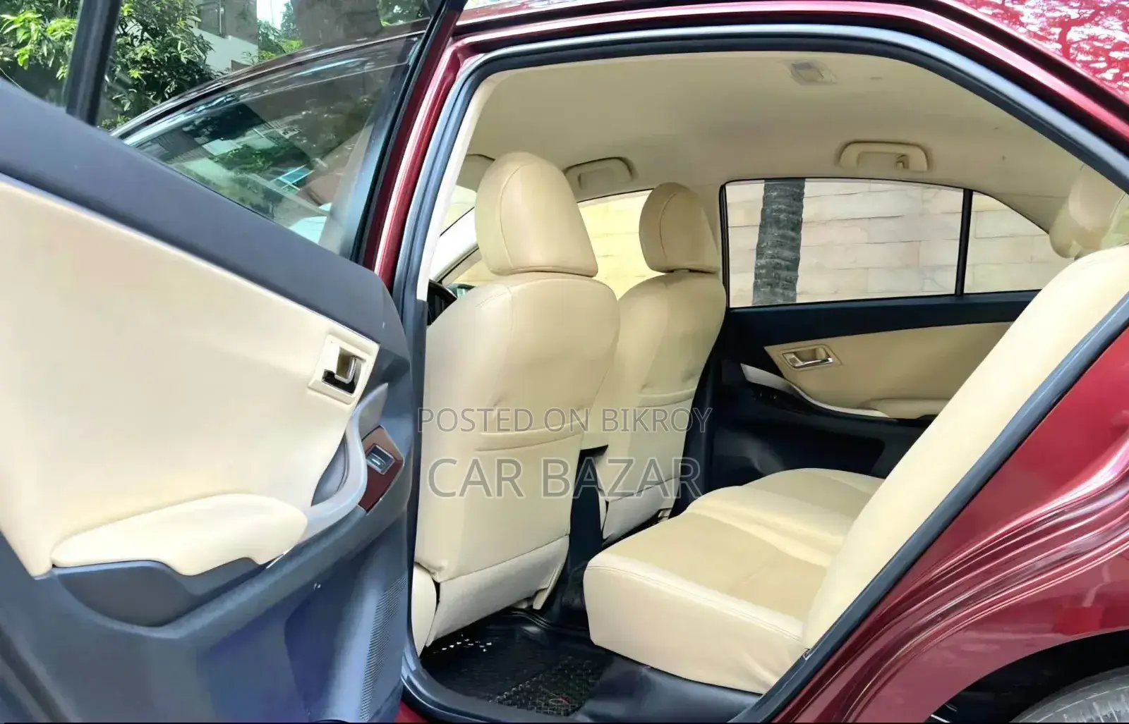 Toyota Premio 1.5 FWD 2020 Maroon