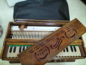 হারমোনিয়াম আর তবলা