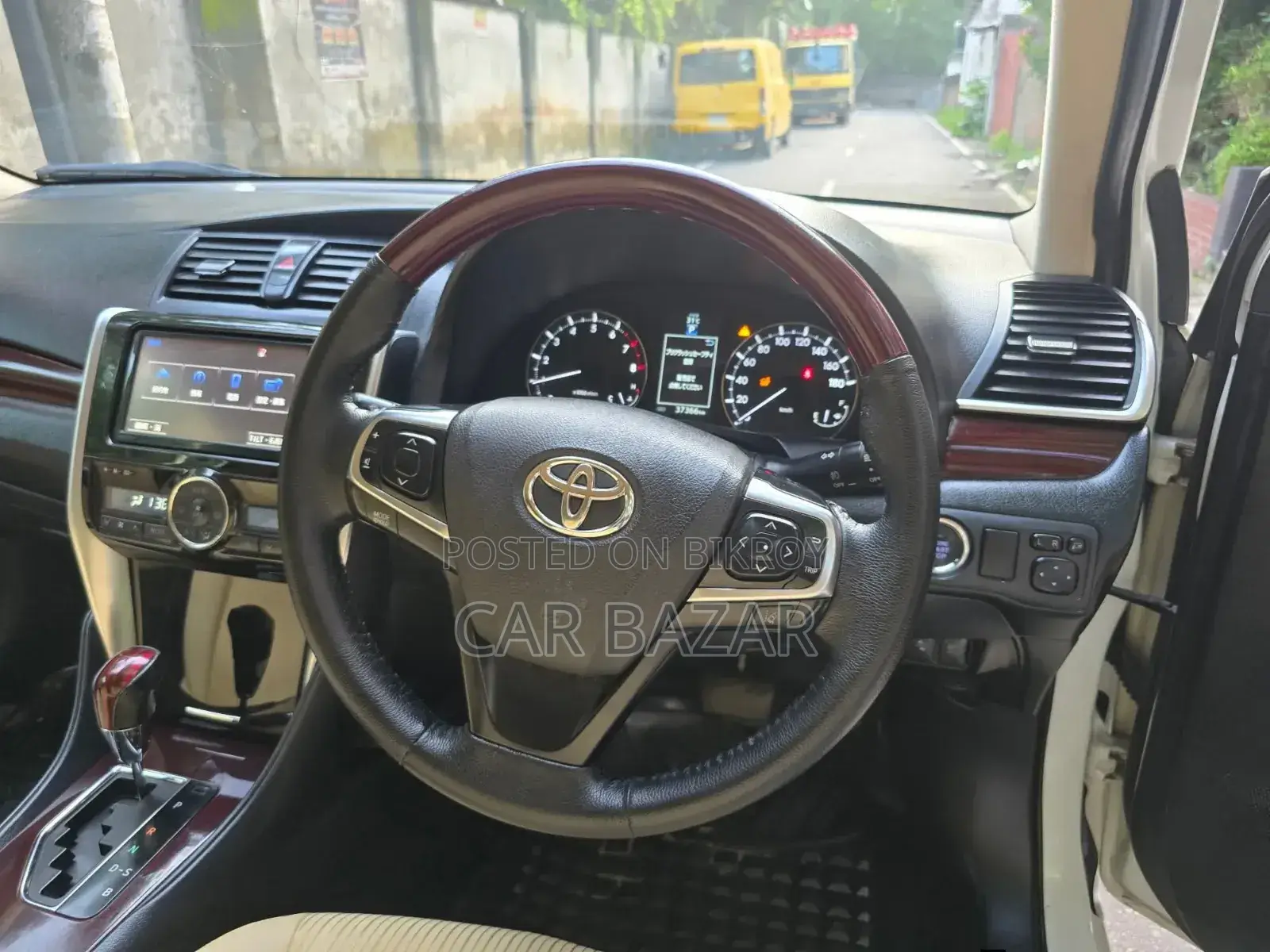 Toyota Premio 1.5 FWD 2020 Pearl