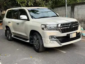 Toyota Land Cruiser 4.5 V8 VXR 2020 Pearl