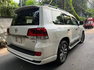 Toyota Land Cruiser 4.5 V8 VXR 2020 Pearl