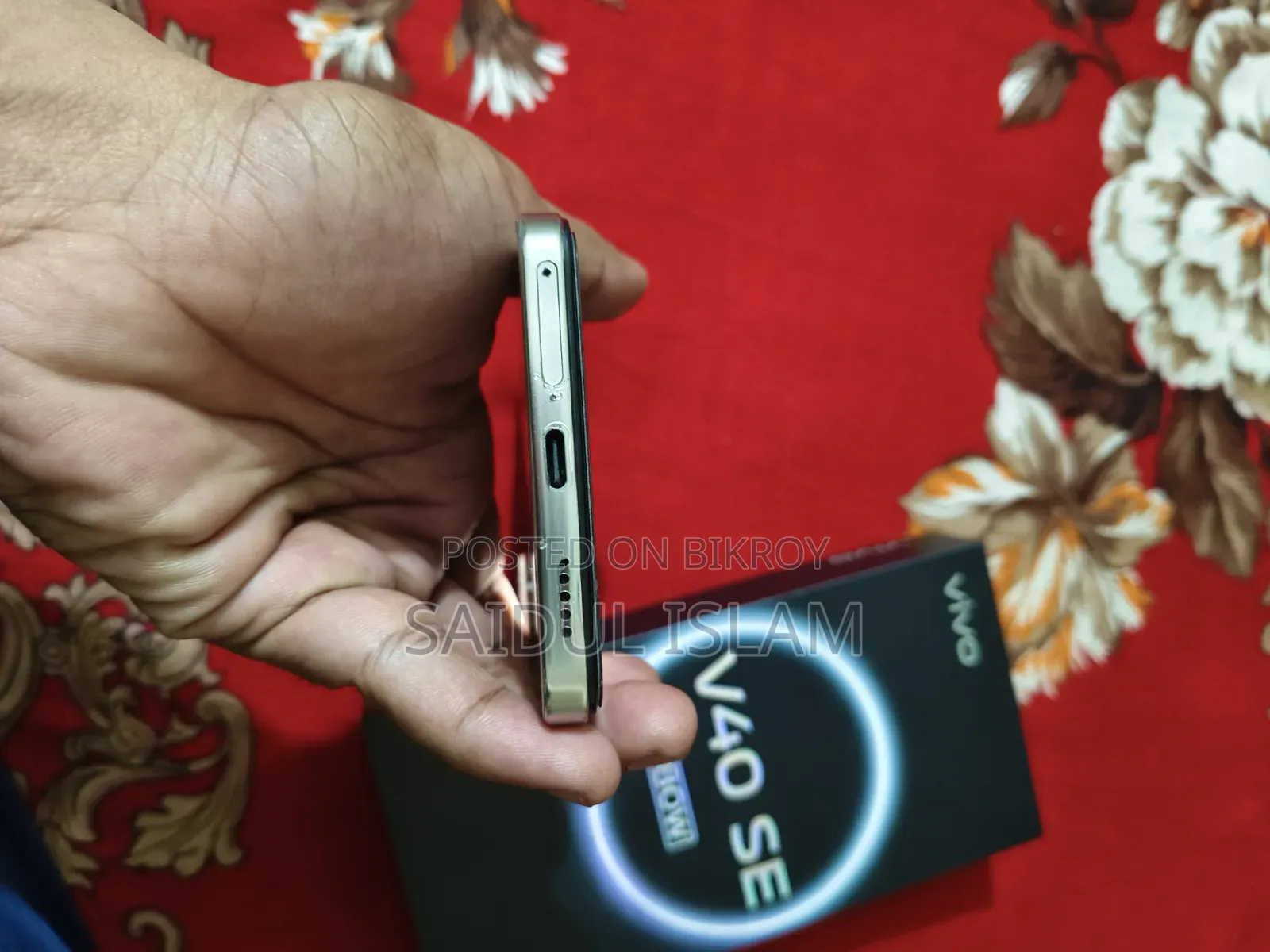 Vivo V40 SE 256 GB Silver