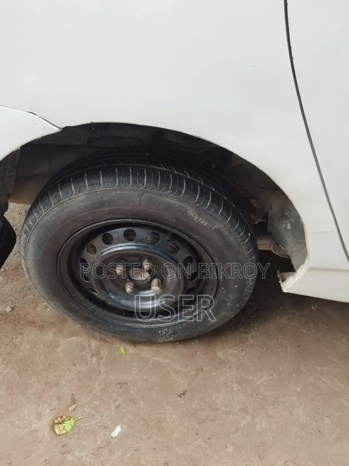 Toyota Corolla G 1.5 4WD Automatic 2000 White
