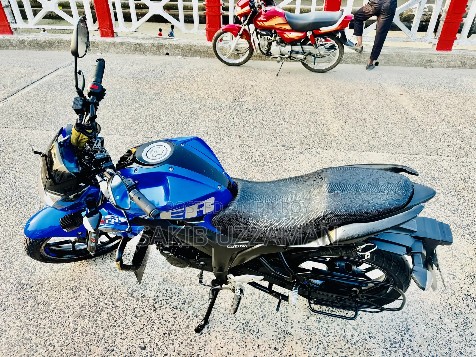 নতুন Suzuki Gixxer Monotone 2020 ব্লু