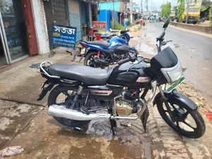 TVS Radeon 2021 Black