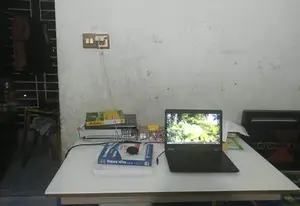 স্টাডি টেবিল
