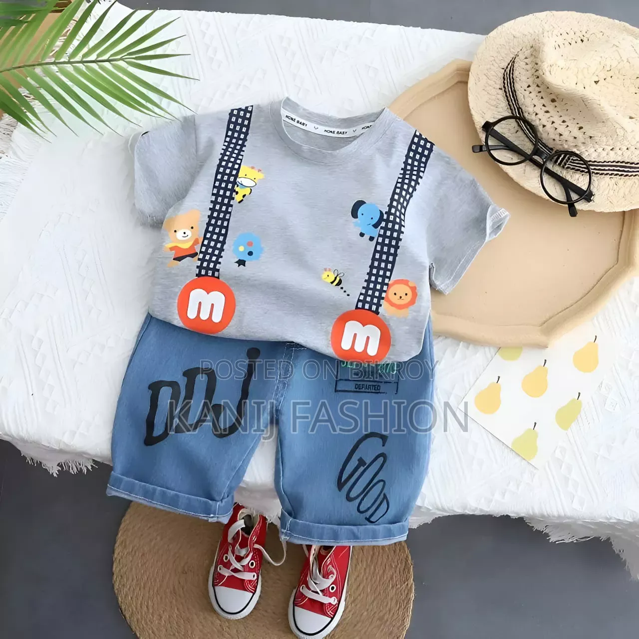 Jeans Pant & Soft T-Shirt