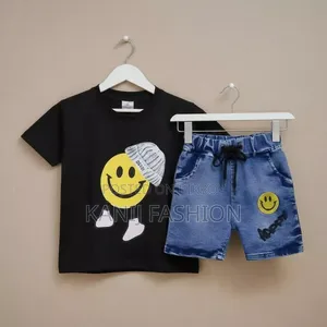 Jeans Pant & Soft T-Shirt