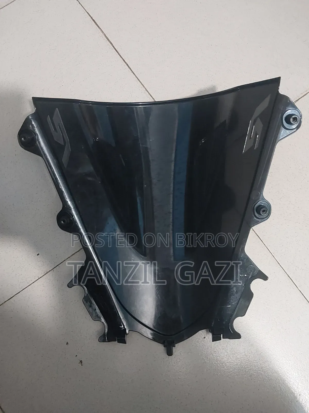 R15 V3 ভাইজর
