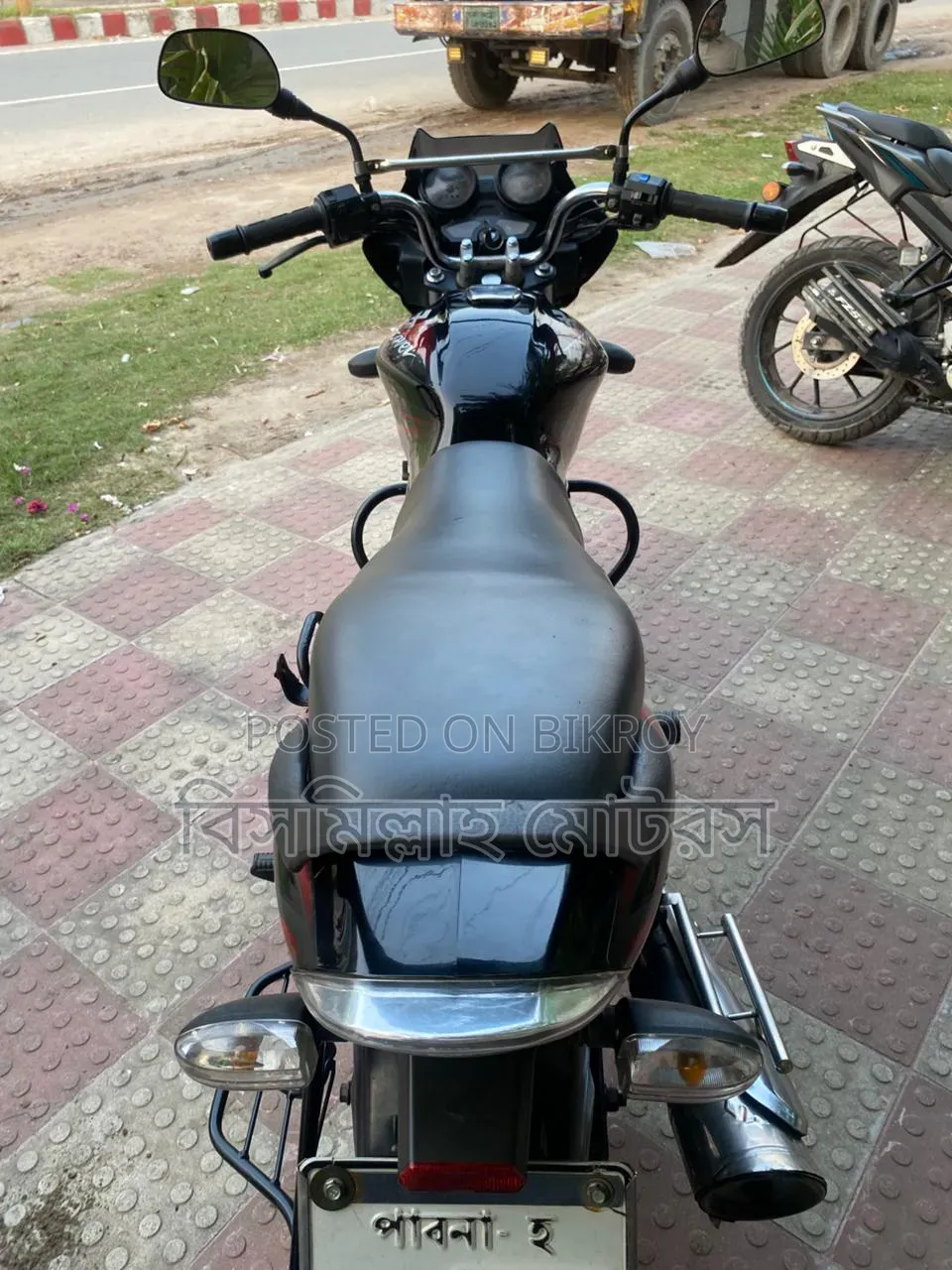 New Bajaj Discover 125 2017 Black
