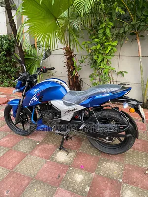 New TVS Apache RTR 160 4V 2021 Blue