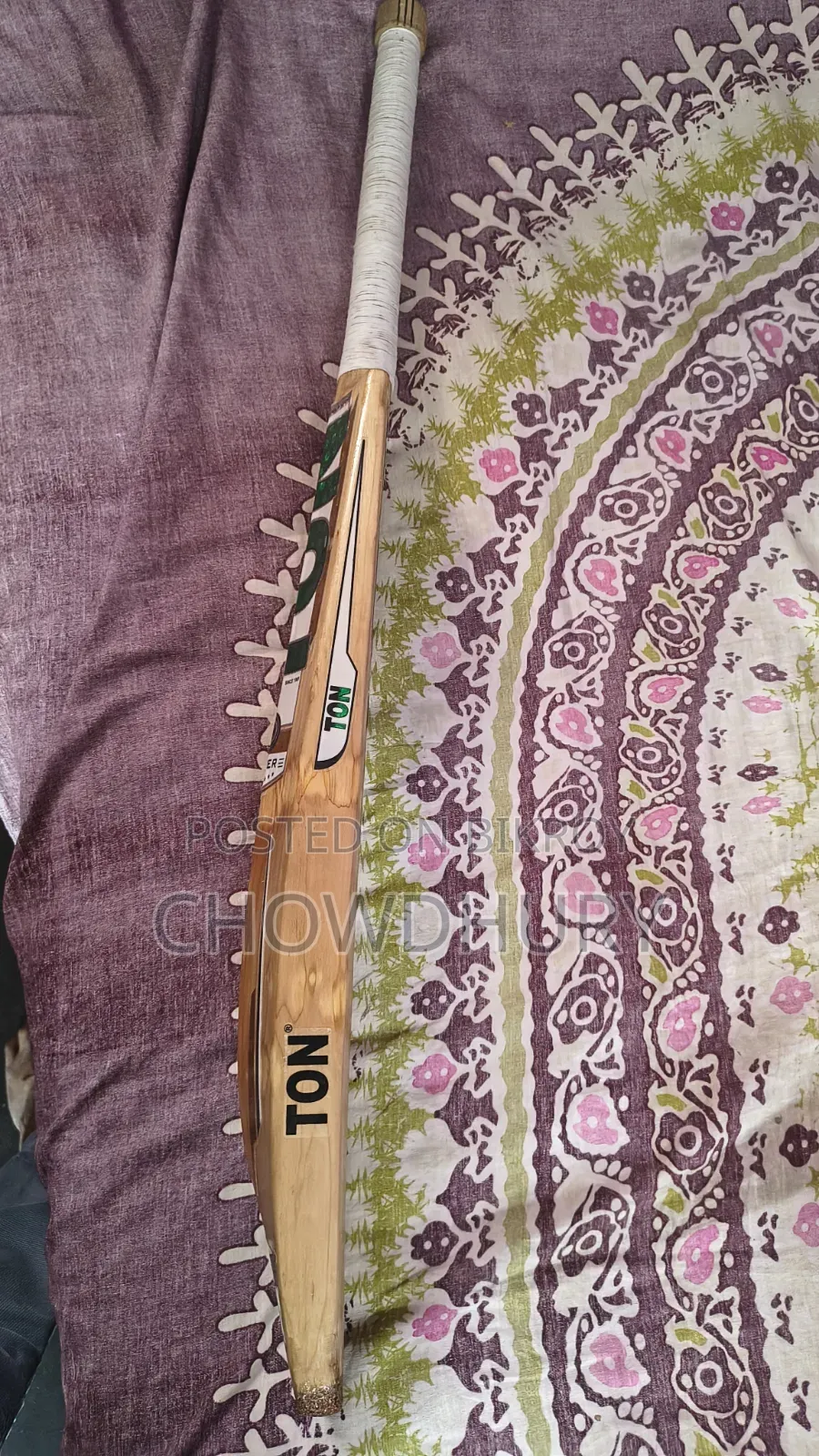 English Willow Cricket Bat for Sale