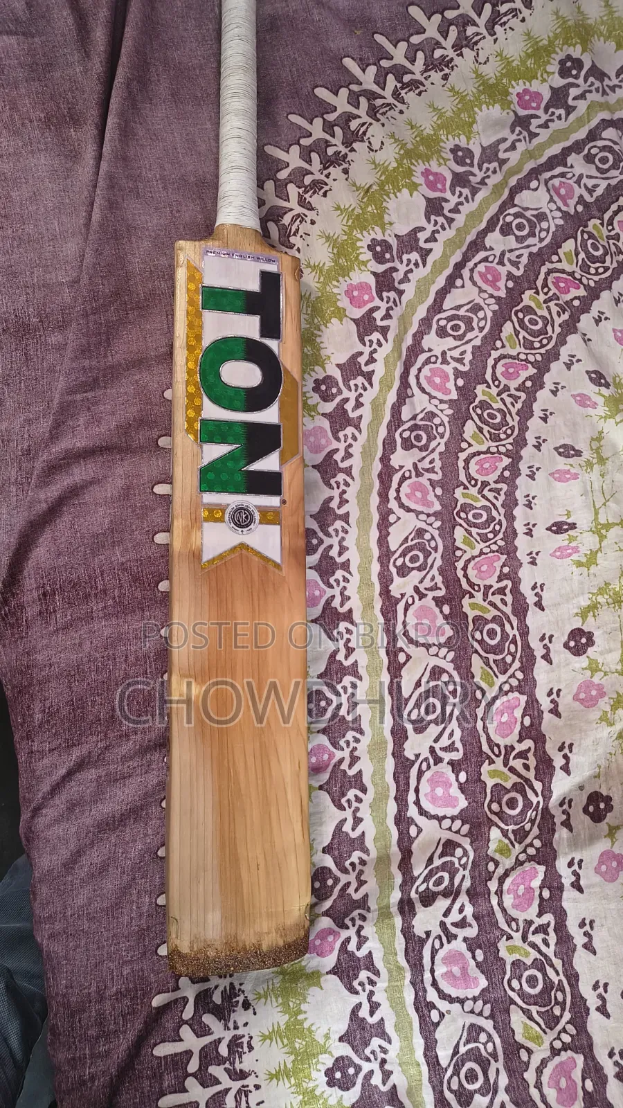 English Willow Cricket Bat for Sale