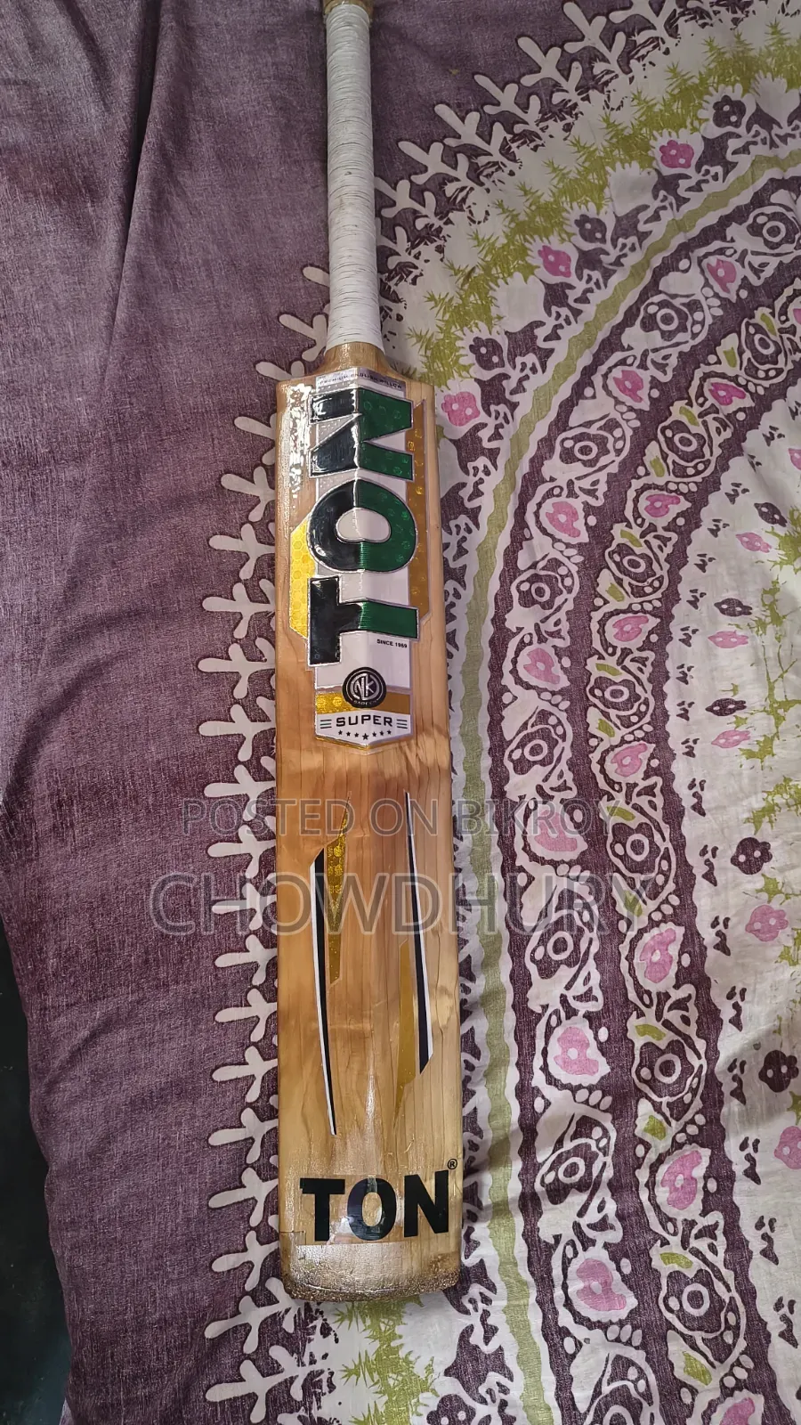 English Willow Cricket Bat for Sale