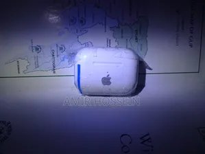 একটি নিউ হেডফোন বিক্রি করা হবে।
