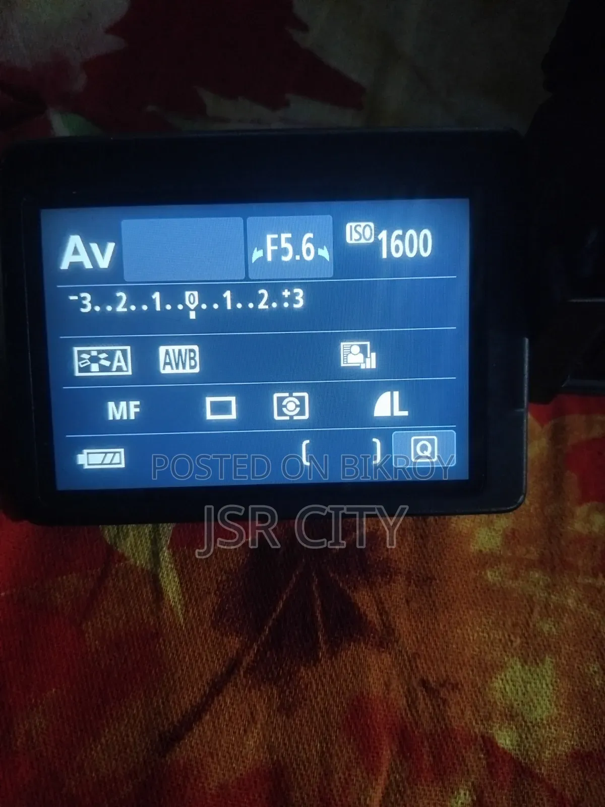 ক্যামেরা Canon 720