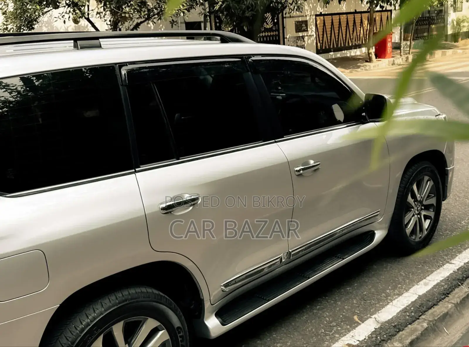 Toyota Land Cruiser 4.5 V8 VXR 2020 Silver