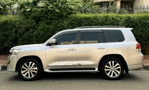 Toyota Land Cruiser 4.5 V8 VXR 2020 Silver