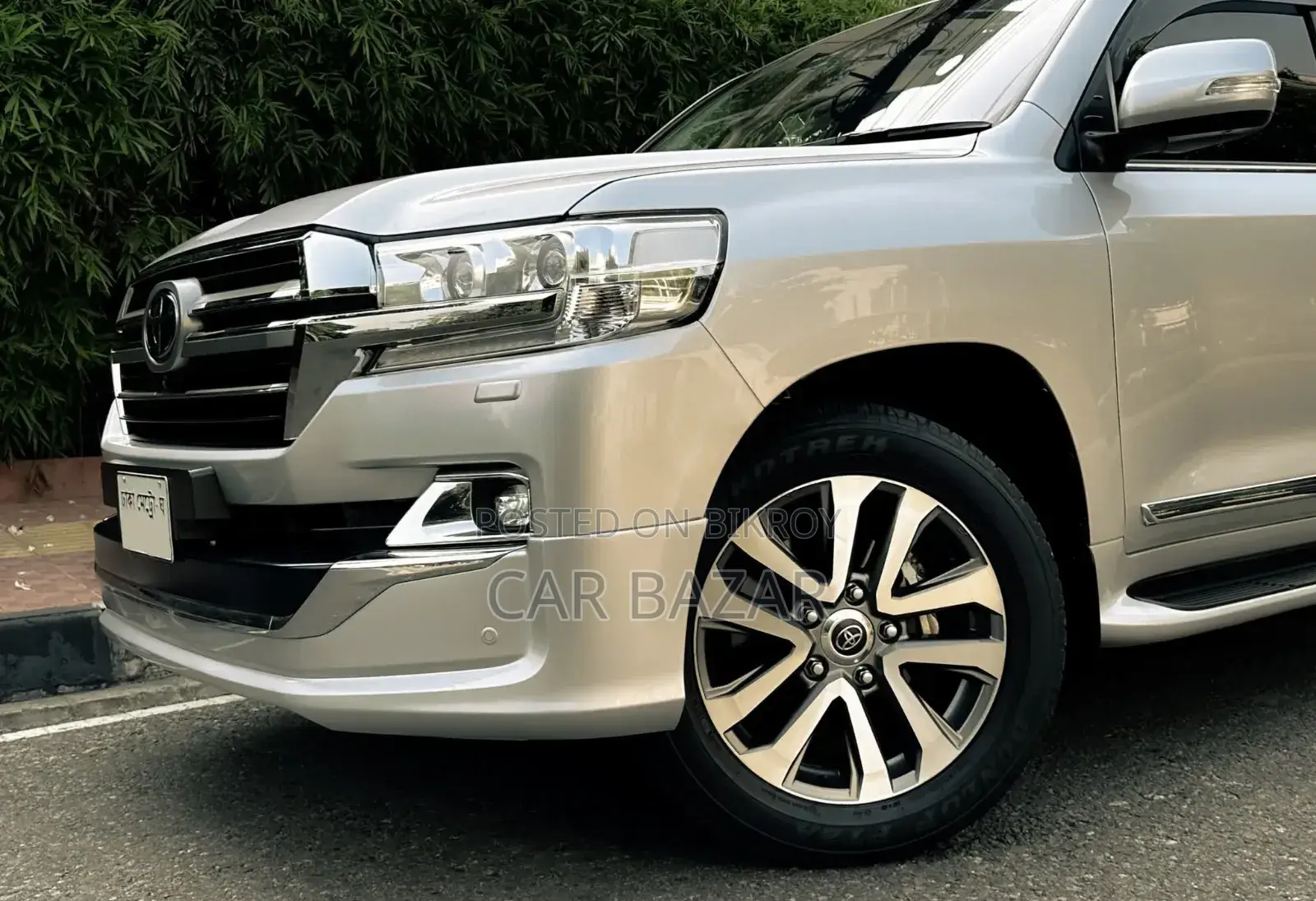 Toyota Land Cruiser 4.5 V8 VXR 2020 Silver