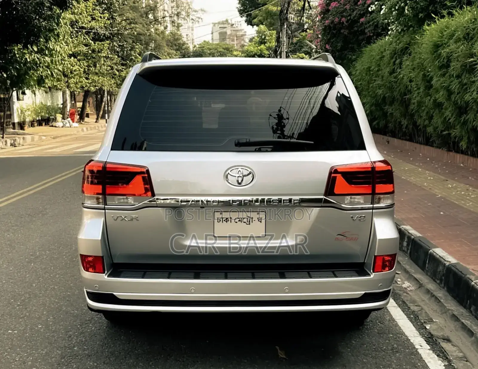 Toyota Land Cruiser 4.5 V8 VXR 2020 Silver