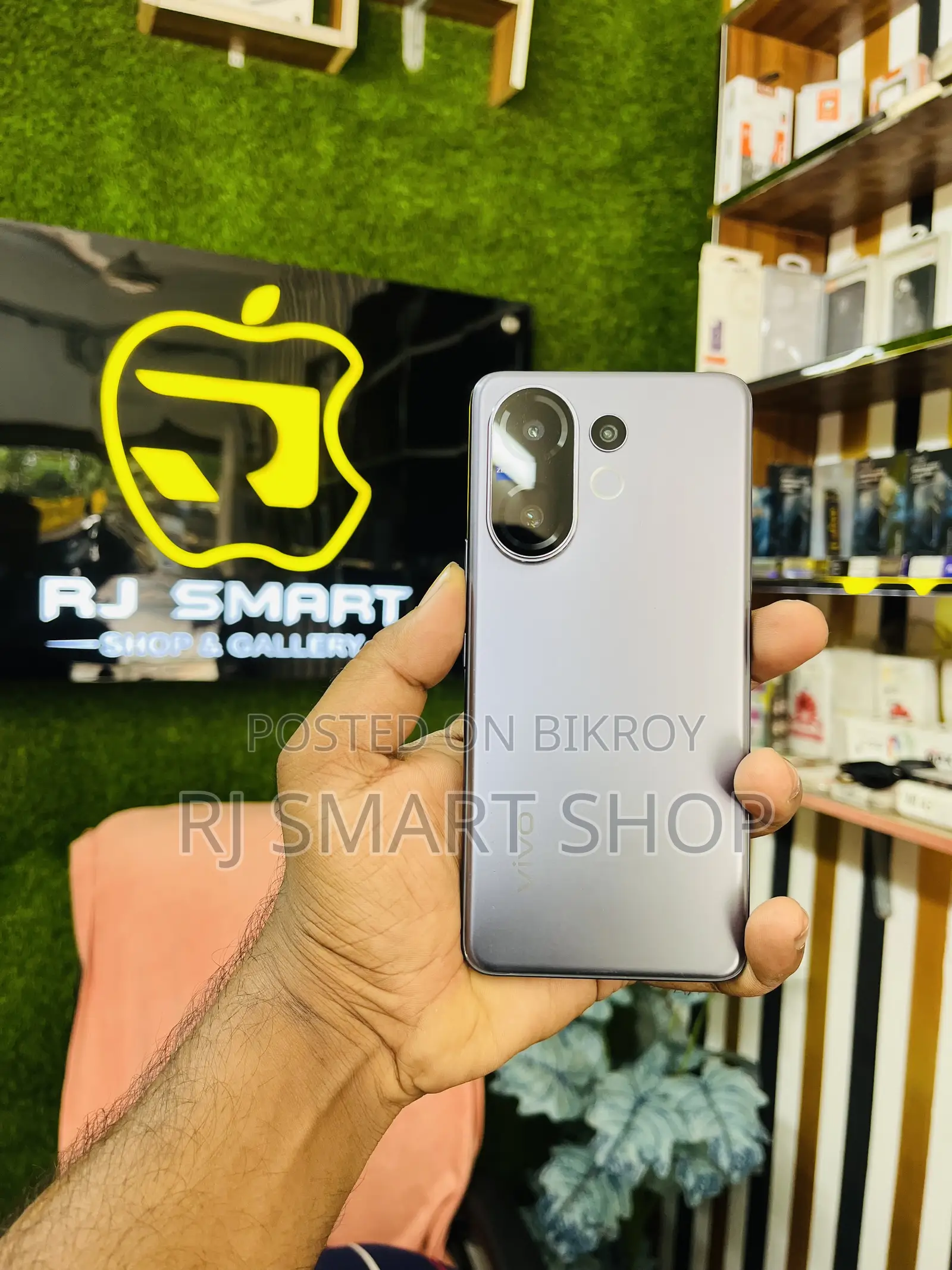 Vivo V60 256 GB Silver