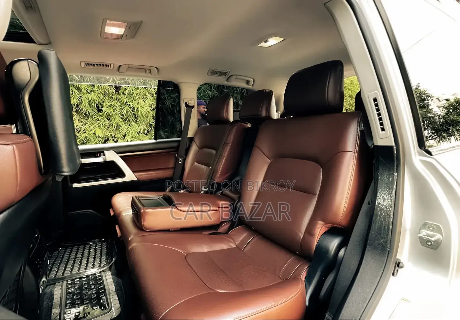 Toyota Land Cruiser 4.5 V8 VXR 2020 Silver