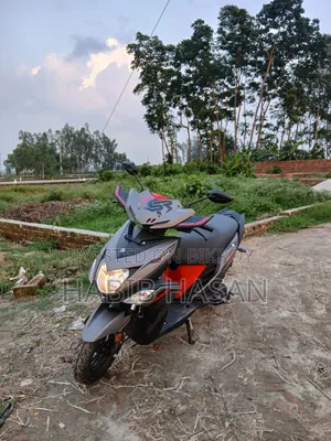 নতুন Yamaha 2026 গ্রে