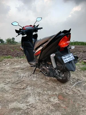 নতুন Yamaha 2026 গ্রে
