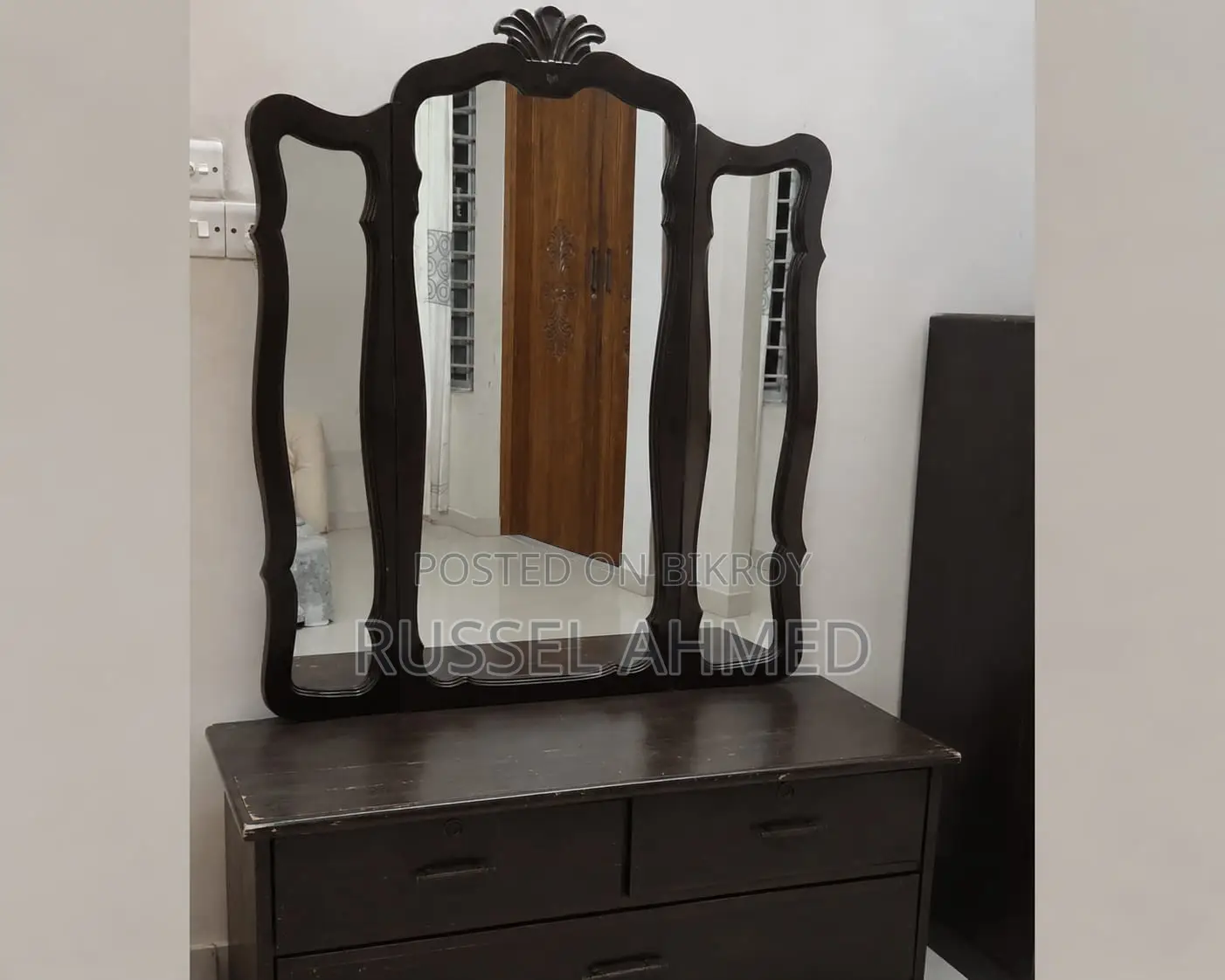 Segun Wood Dressing Table